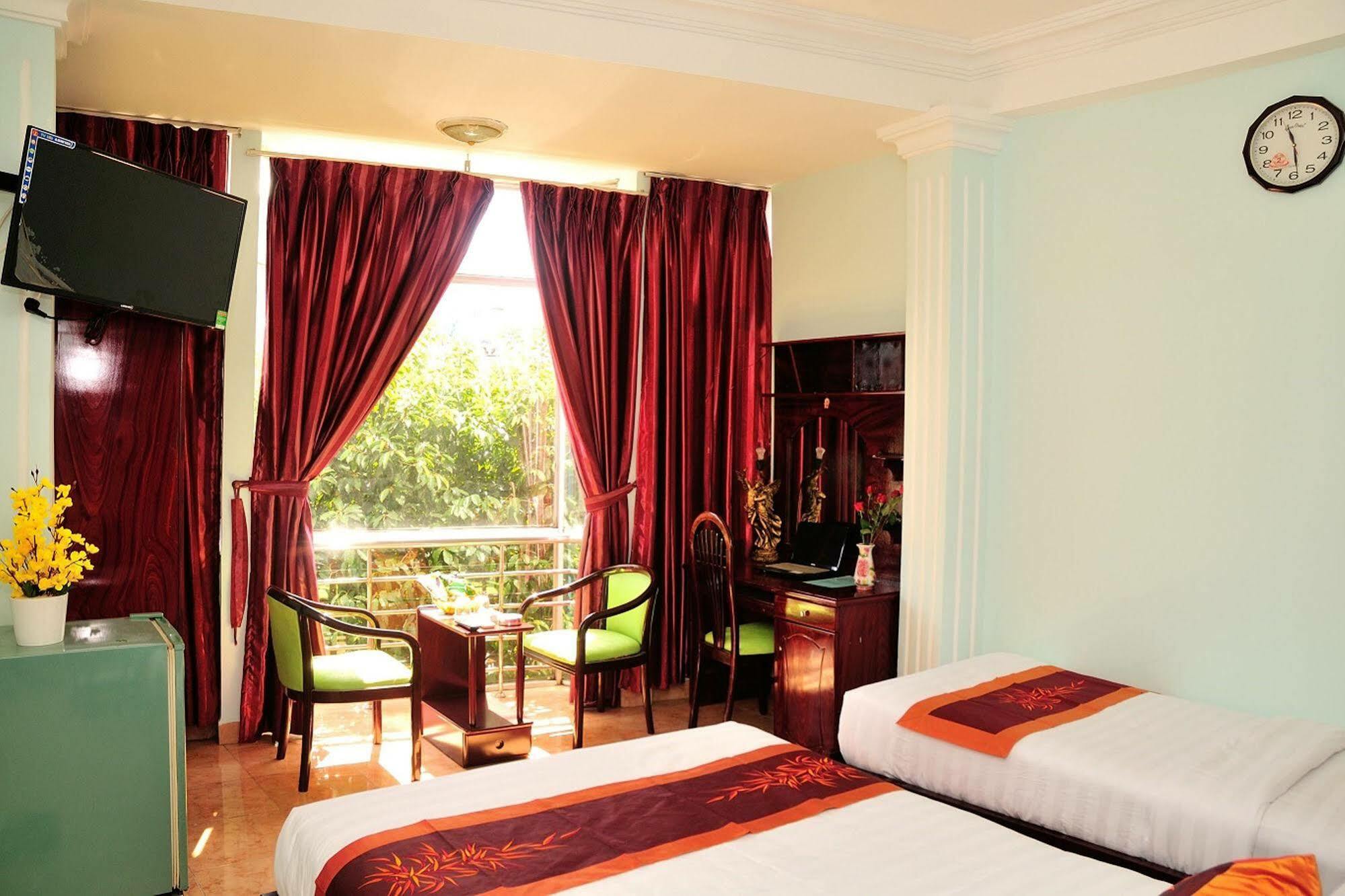 Ha Trang Hotel Ho Chi Minh-stad Buitenkant foto